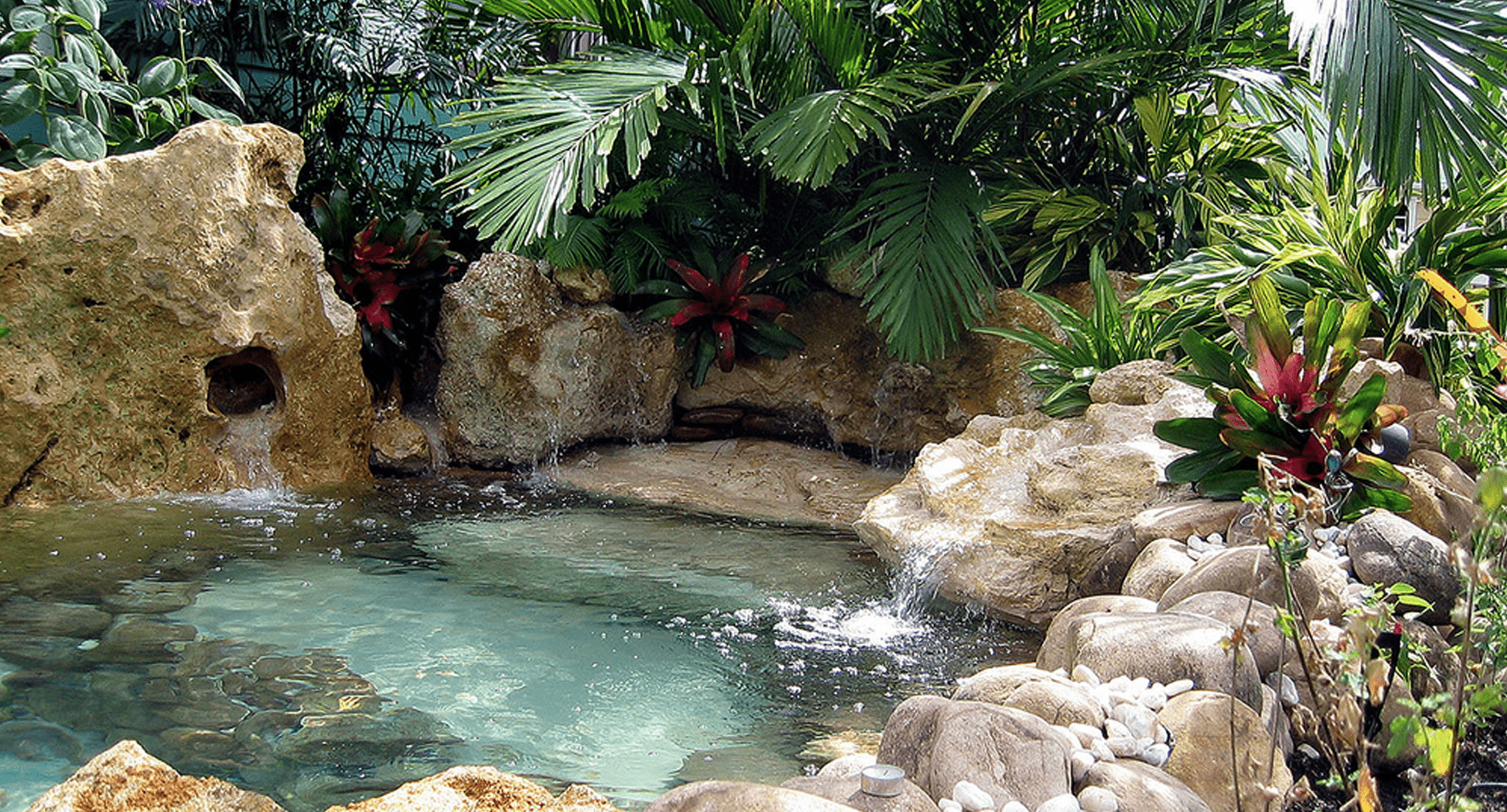 Тропический бассейн